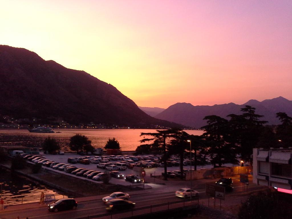 Apartment Todor Kotor Luaran gambar