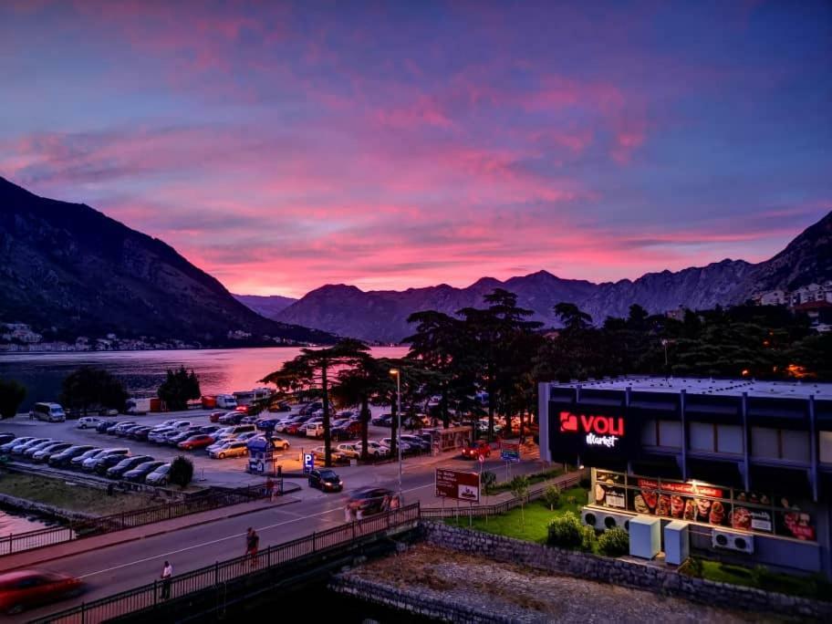 Apartment Todor Kotor Luaran gambar